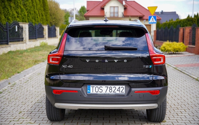 Volvo XC 40 cena 119900 przebieg: 34300, rok produkcji 2020 z Lubniewice małe 254